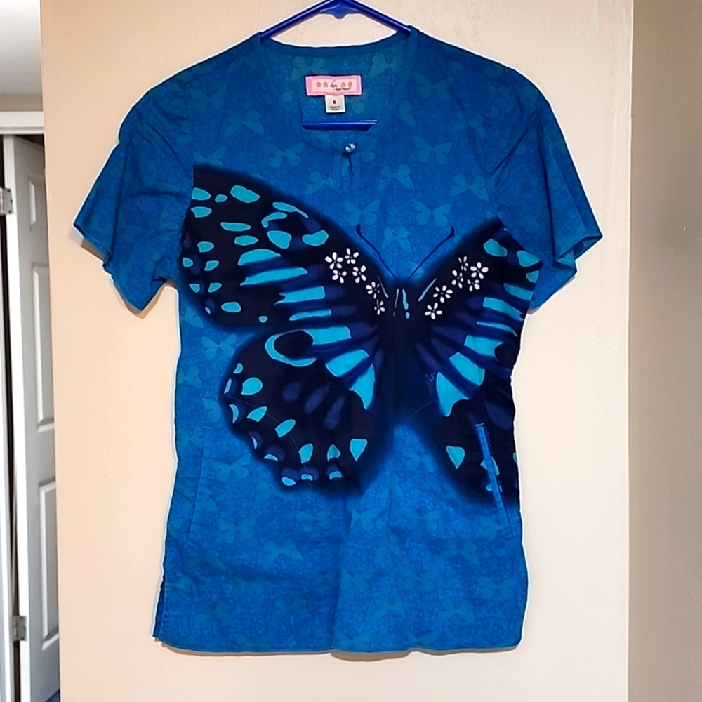 Scrub top - Picture 1 of 4